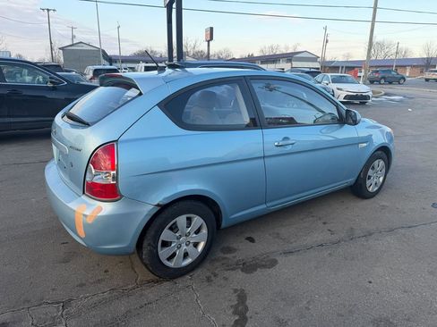 Used 2010 Hyundai Accent GS image 6