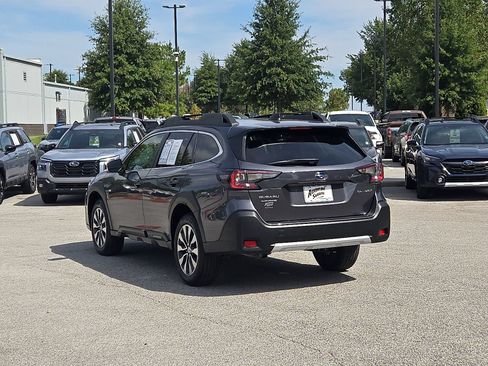 Certified 2025 Subaru Outback Limited AWD/4WD image 5