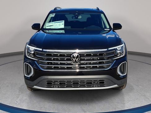 New 2026 Volkswagen Atlas SE FWD image 2