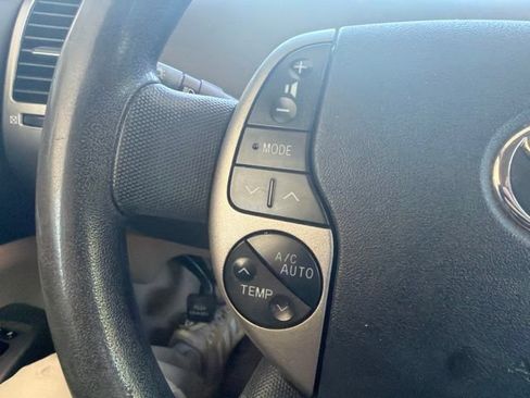 Used 2005 Toyota Prius w/ Pkg 4 FWD image 43