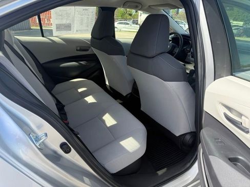 Used 2022 Toyota Corolla LE FWD image 15