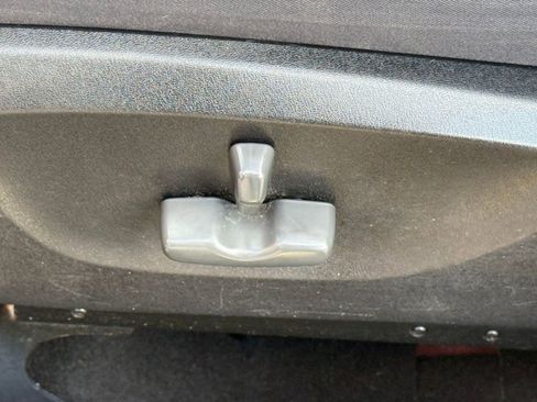 Used 2010 Subaru Forester 2.5X Premium image 14