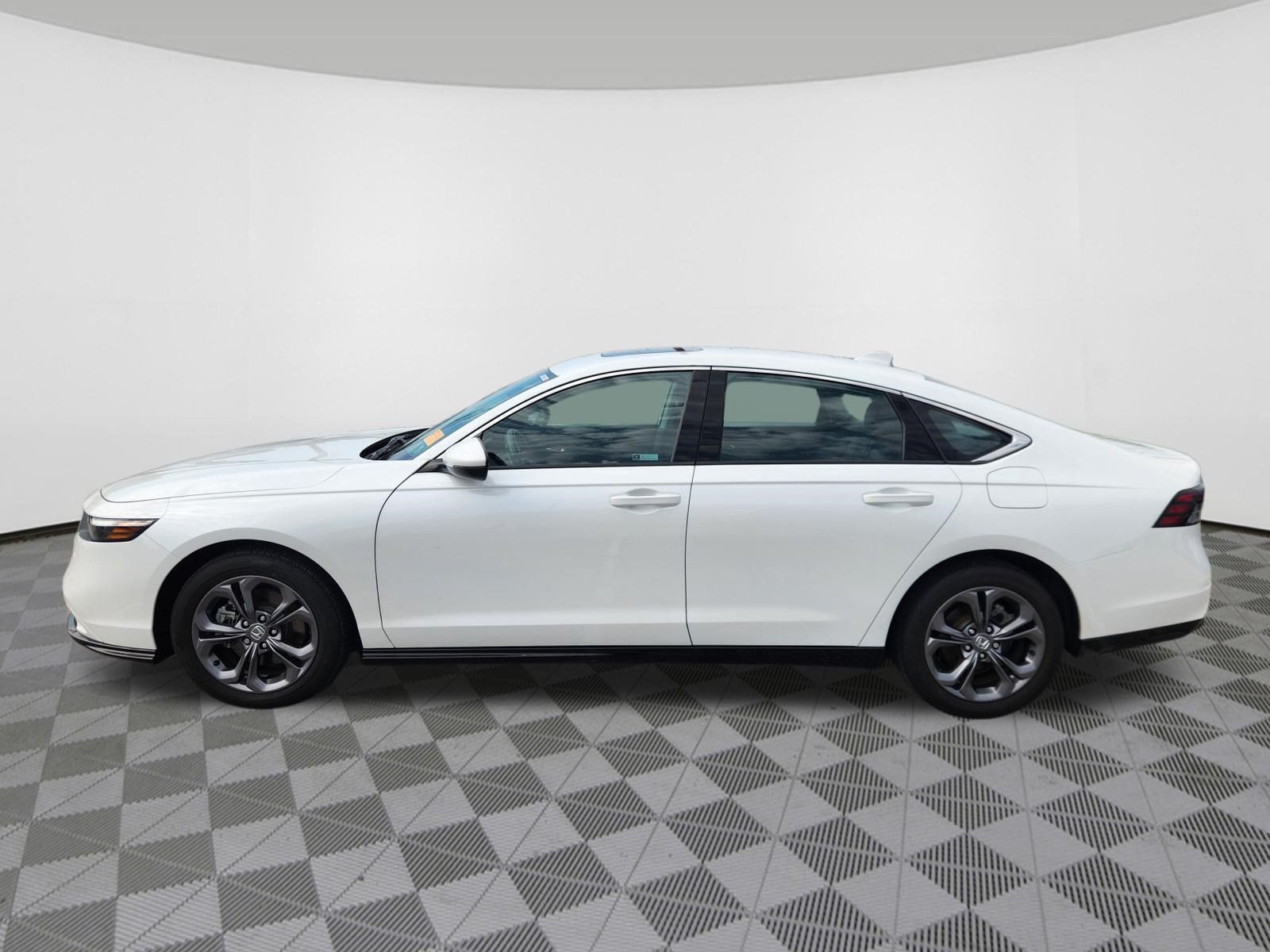 Certified 2024 Honda Accord EX-L image 5