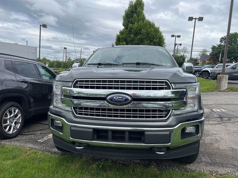 Used 2018 Ford F150 Lariat w/ Equipment Group 502A Luxury AWD/4WD image 5