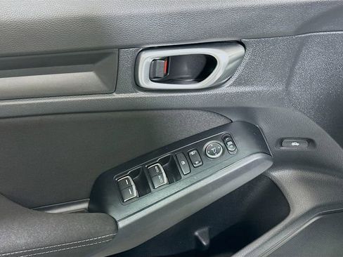 Used 2023 Honda Civic Sport image 17