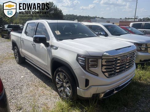 Used 2023 GMC Sierra 1500 Denali w/ Denali Reserve Package AWD/4WD image 1
