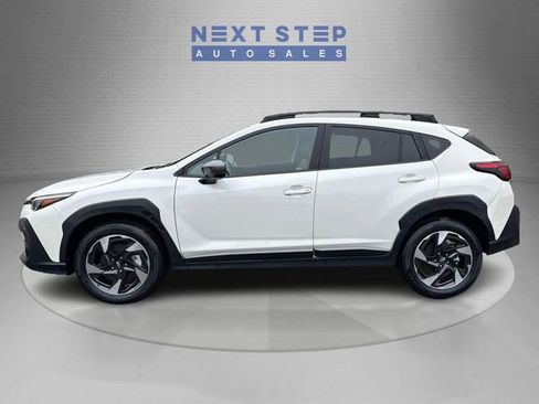 Used 2024 Subaru Crosstrek 2.5i Limited w/ Crosstrek Mirror Package AWD/4WD image 4