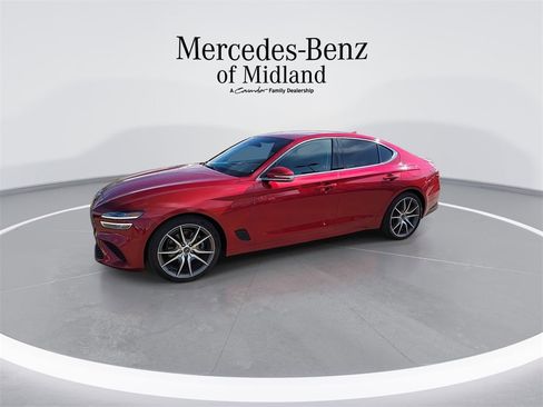 Used 2023 Genesis G70 2.0T image 4