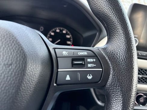 Used 2023 Honda HR-V LX image 25