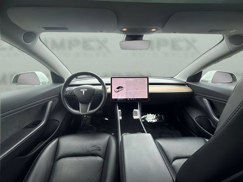 Used 2018 Tesla Model 3 Mid Range RWD image 8