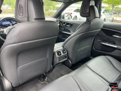 Used 2025 Mercedes-Benz C 300 4MATIC Sedan image 19