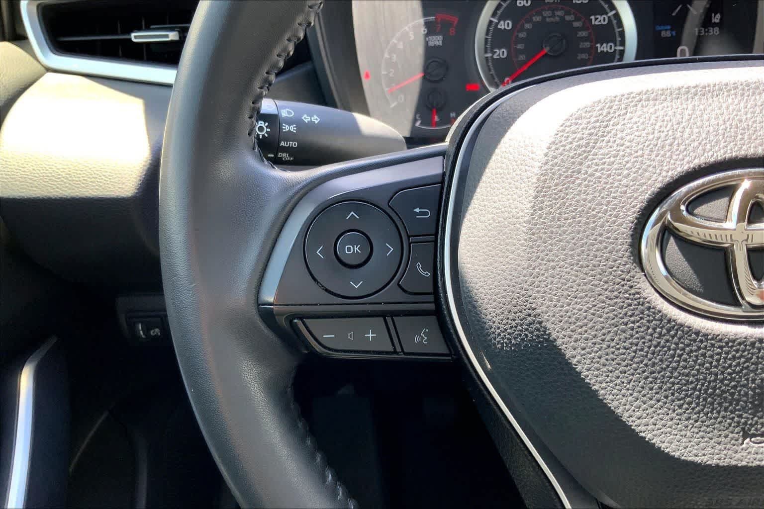 Used 2022 Toyota Corolla SE FWD image 24