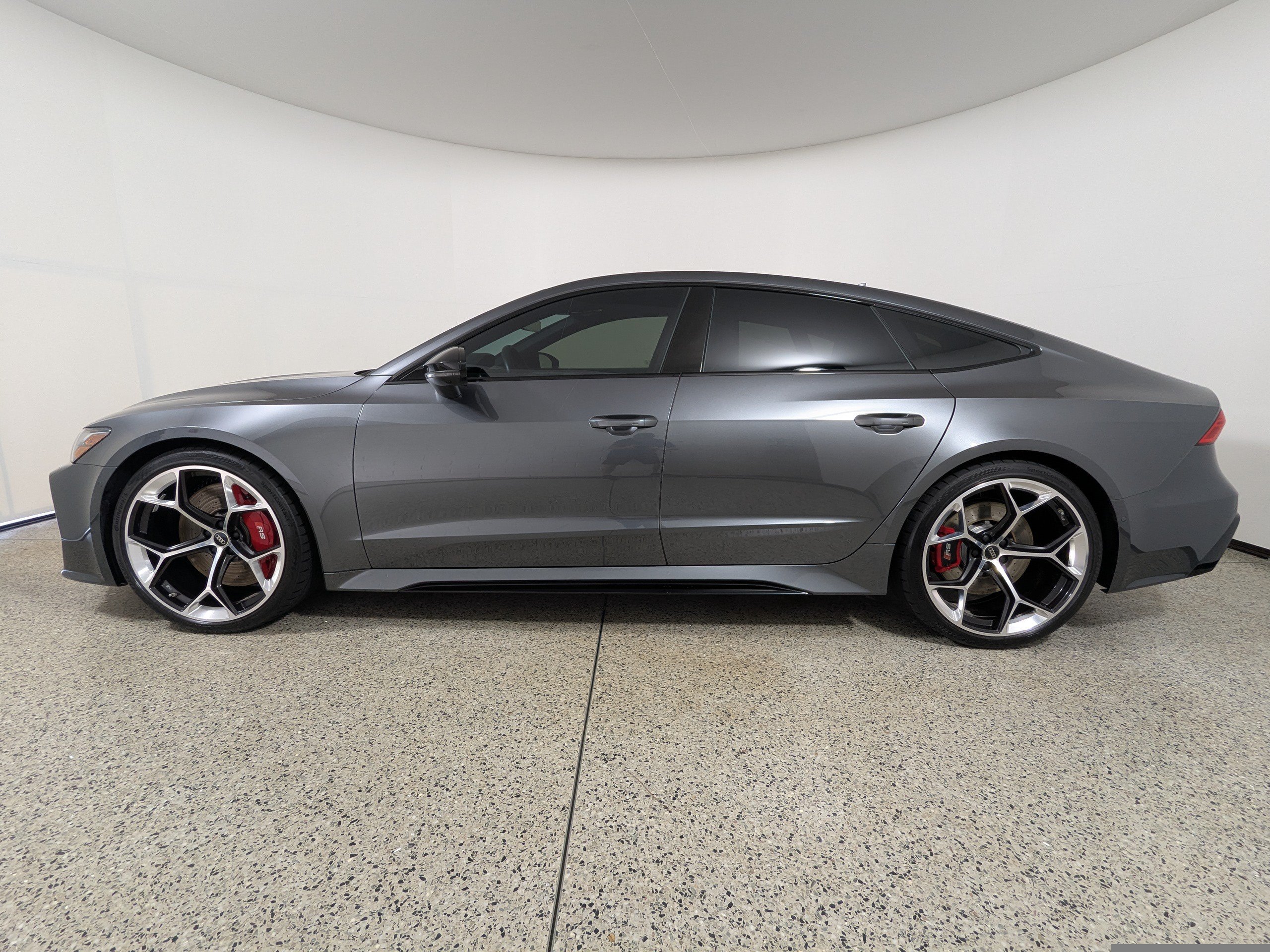 Used 2025 Audi RS 7 Performance w/ Black Optic Package AWD/4WD image 4