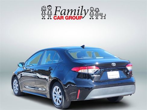 Certified 2024 Toyota Corolla LE image 3