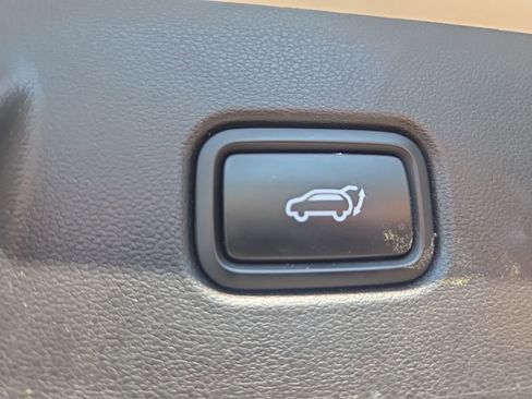 Used 2022 Hyundai Tucson Limited w/ Cargo Package image 11