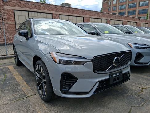 New 2026 Volvo XC60 T8 Ultra w/ Protection Package Premier AWD/4WD image 2