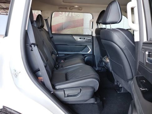 Used 2026 INFINITI QX80 Luxe w/ Cargo Package AWD/4WD image 15