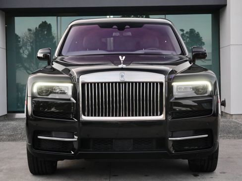 Used 2023 Rolls-Royce Cullinan AWD/4WD image 5