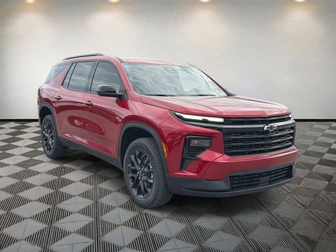 New 2026 Chevrolet Traverse LT w/ Enhanced Driving Package image 3