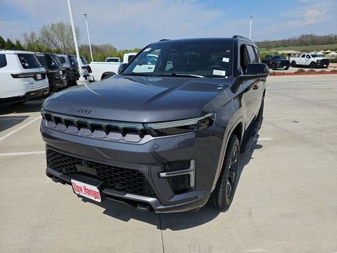 New 2026 Jeep Grand Wagoneer 4WD image 1