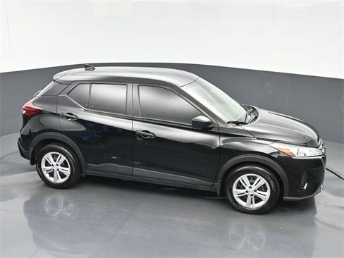 Certified 2024 Nissan Kicks S image 33