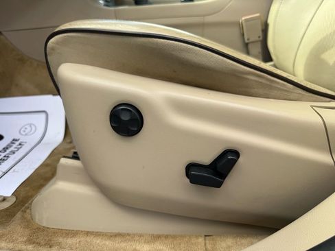 Used 2018 Jeep Grand Cherokee Overland image 61