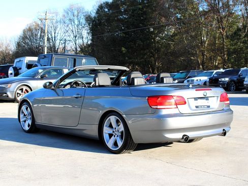 Used 2008 BMW 335i Convertible image 8