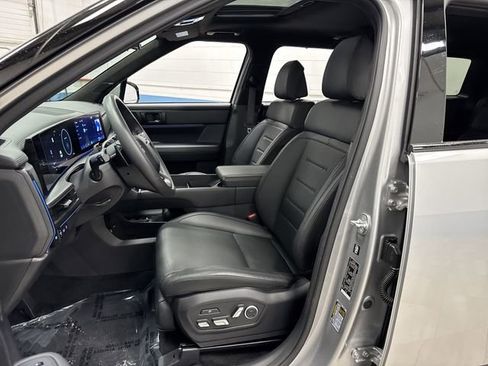 Used 2024 Hyundai Santa Fe Calligraphy image 4