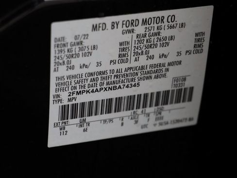 Used 2022 Ford Edge ST image 23
