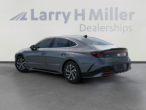 New 2026 Hyundai Sonata Blue image 4
