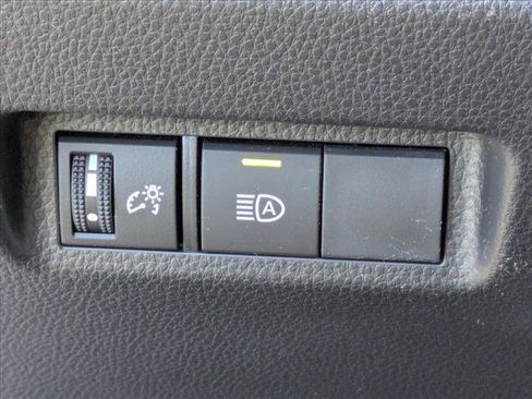Used 2024 Toyota RAV4 XLE AWD/4WD image 12