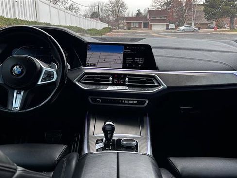 Used 2021 BMW X5 xDrive40i w/ M Sport Package image 9