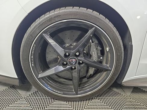 Used 2025 Chevrolet Corvette E-Ray AWD/4WD image 9