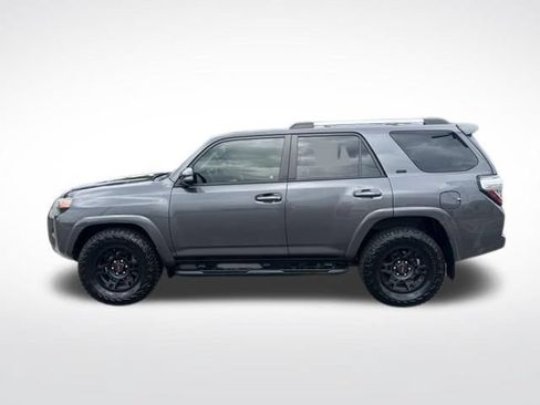 Used 2023 Toyota 4Runner SR5 Premium w/ Moonroof Package RWD image 4