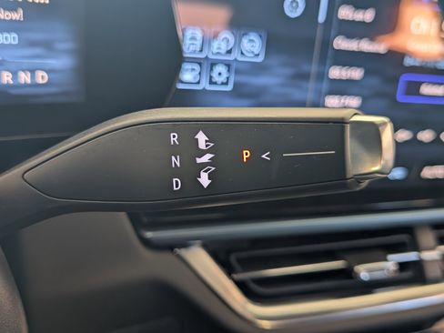 Used 2024 Chevrolet Equinox EV LT w/ LPO, Blackout Package image 29