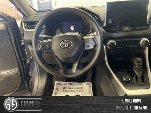 Used 2024 Toyota RAV4 XLE AWD/4WD image 15
