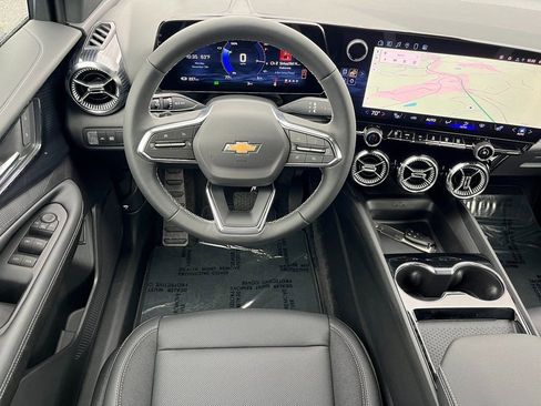 New 2025 Chevrolet Blazer EV LT AWD/4WD image 30