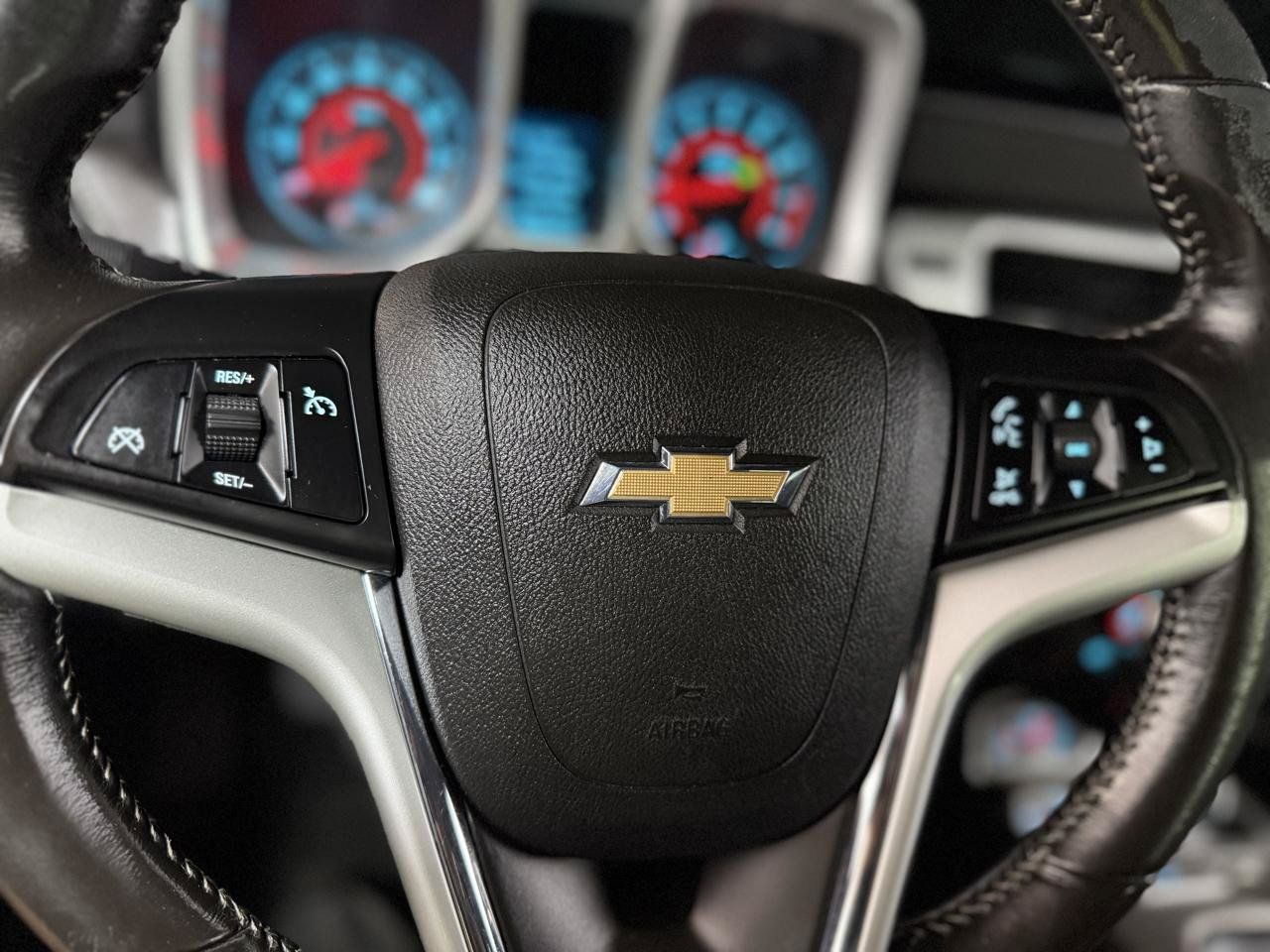 Used 2015 Chevrolet Camaro LT RWD image 17
