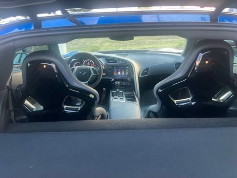 Used 2016 Chevrolet Corvette Z06 w/ Z07 Performance Package RWD image 15