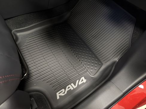 New 2025 Toyota RAV4 XSE w/ Weather Package AWD/4WD image 39