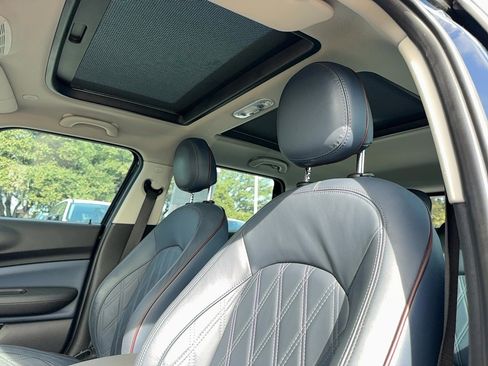 Used 2017 MINI Cooper Clubman image 13