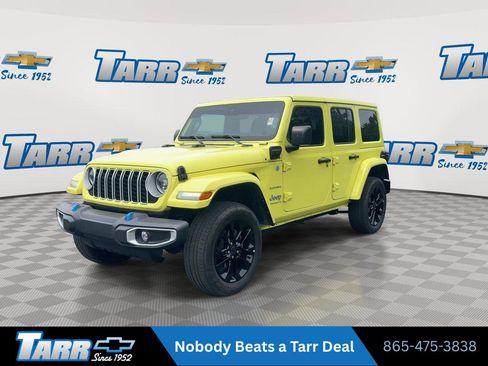 Used 2024 Jeep Wrangler Unlimited Sahara AWD/4WD image 4