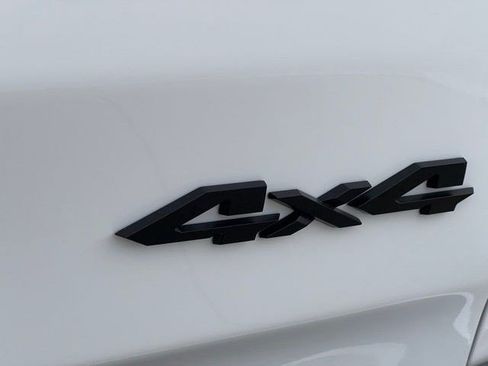 New 2026 RAM 1500 Laramie AWD/4WD image 37