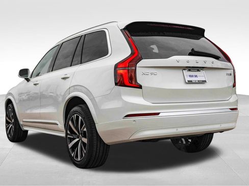 New 2026 Volvo XC90 B5 Core image 7