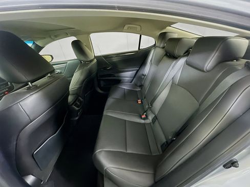Used 2025 Lexus ES 350 image 28