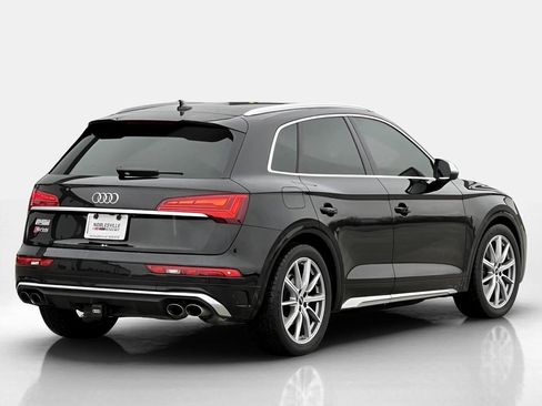 Used 2022 Audi SQ5 Premium Plus w/ Premium Plus Package image 2