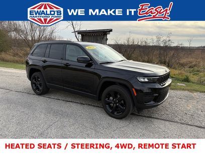 Used 2023 Jeep Grand Cherokee Altitude