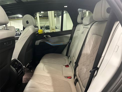 Used 2023 BMW X5 xDrive45e w/ Climate Comfort Package image 21