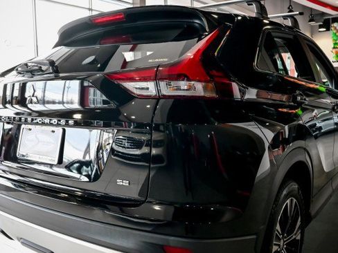 Used 2022 Mitsubishi Eclipse Cross SE image 11