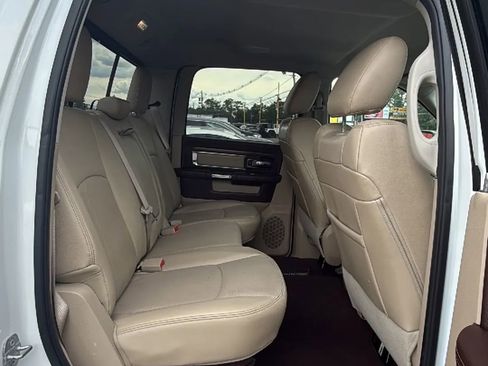 Used 2014 RAM 1500 Laramie image 16